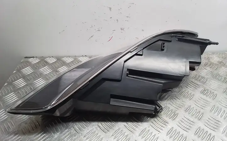 Porsche Cayman 981 (2012 - 2016) 98163198302 Задний фонарь в кузове — фото 4