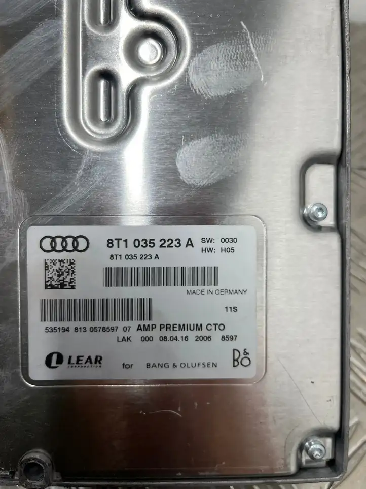 Audi Q5 SQ5 (2012 - 2017) 8T1035223A Усилитель звука — фото 5