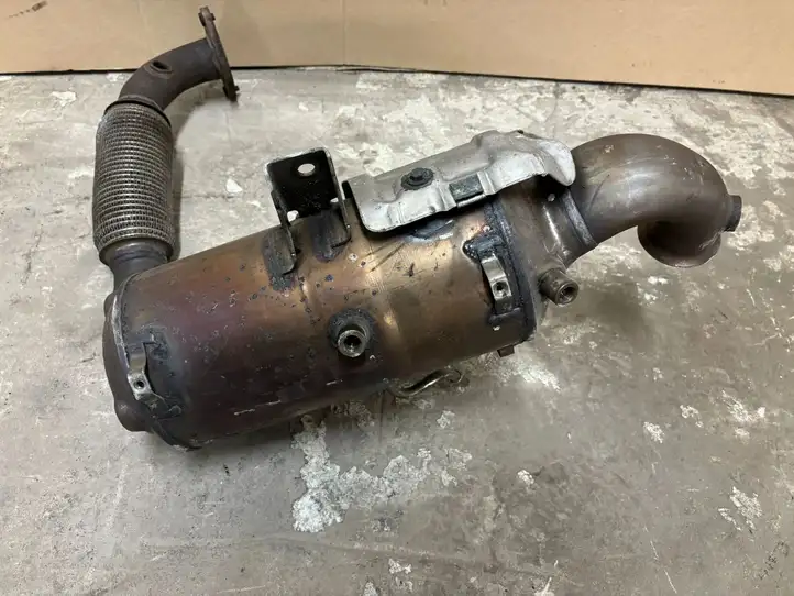 Ford Focus Grand C-MAX (2010 - 2019) F1F15H270AB Катализатор / DPF / FAP — фото 10