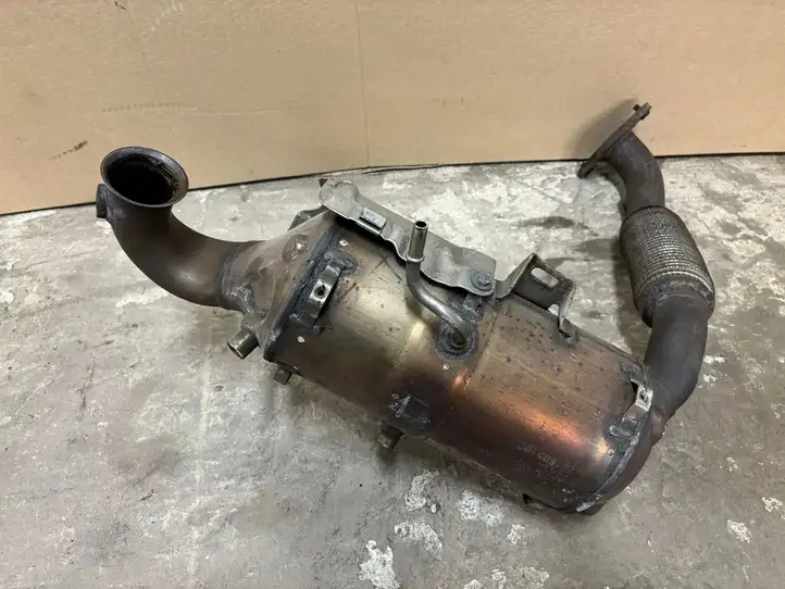 Ford Focus Grand C-MAX (2010 - 2019) F1F15H270AB Катализатор / DPF / FAP — фото 11