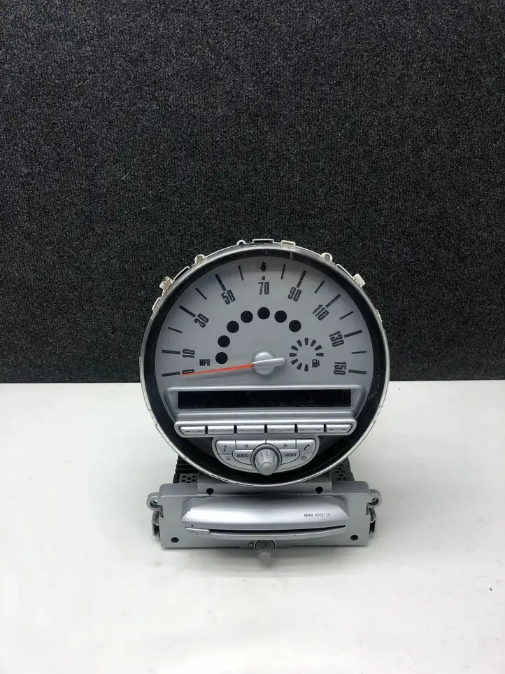 Mini One Cooper R50-53 (2000 - 2012) 3448827 Магнитола / мультимедийная система — фото 1