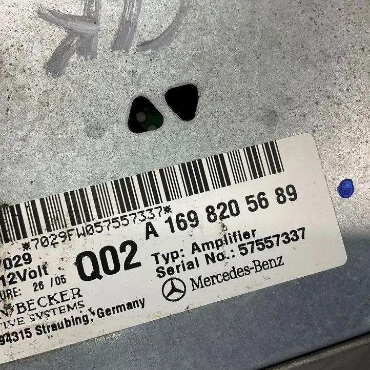 Mercedes-Benz CLK A209,C209 (2002 - 2009) A1698205689 Усилитель звука — фото 4