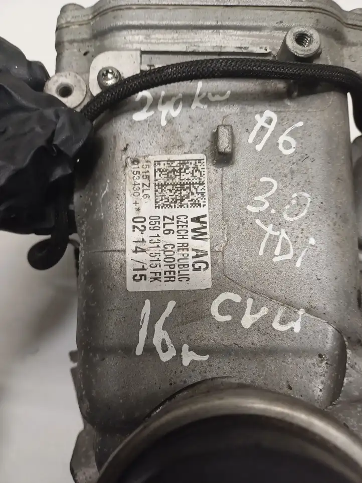 Audi A6 C7 (2014 - 2018) 059131515FK Охладитель клапана EGR — фото 6