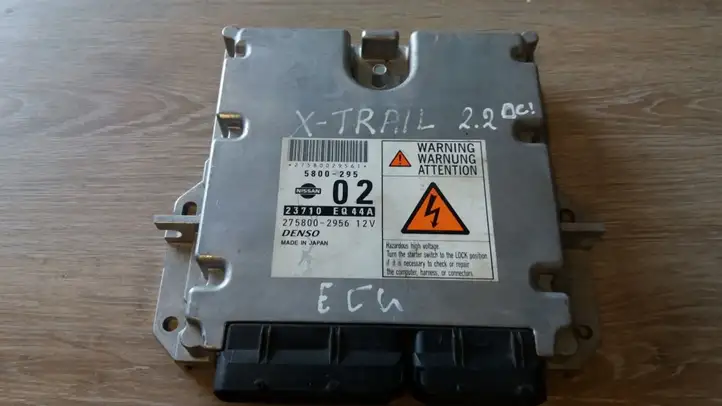 Nissan X-Trail T30 (2001 - 2007) 2758002956 Блок управления двигателем (ECU) — фото 1