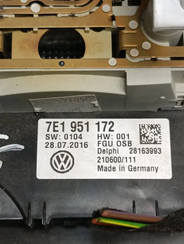 Volkswagen Transporter - Caravelle T6 (2015 - 2022) 7E1951172 Передняя подсветка — фото 1