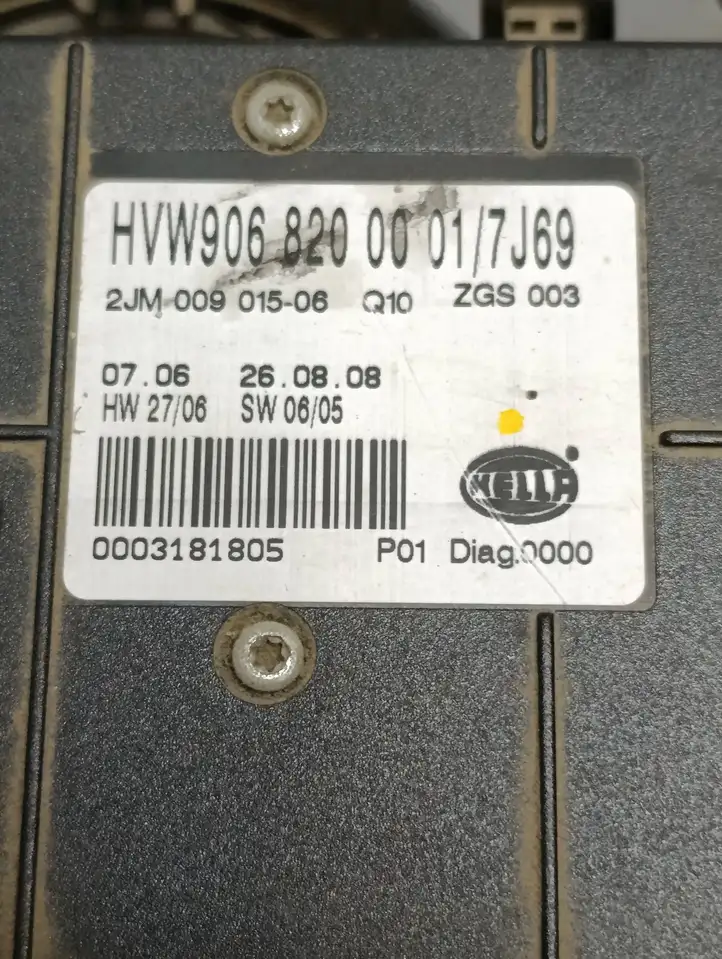 Volkswagen Crafter (2006 - 2016) 2JM00901506 Передняя подсветка — фото 5