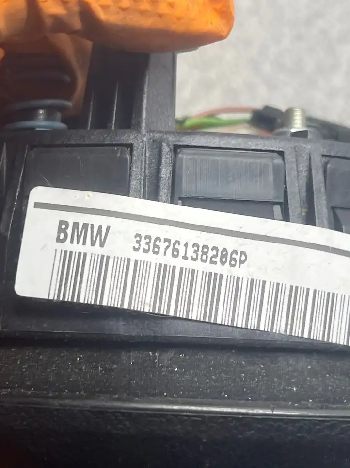 BMW 5 E60 E61 (2004 - 2010) 6024455 Подушка безопасности руля — фото 2