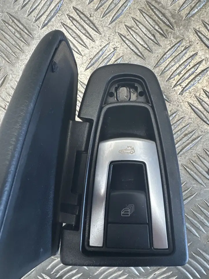 Mercedes-Benz SLK R172 (2011 - 2017) A2078207510 Кнопка управления крышей — фото 2