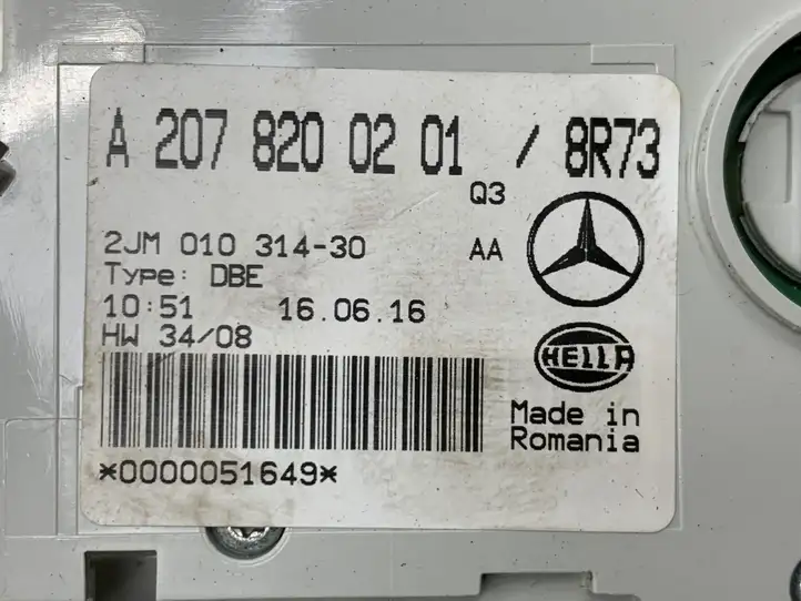 Mercedes-Benz E A207 (2010 - 2017) A2078200201 Передняя подсветка — фото 7
