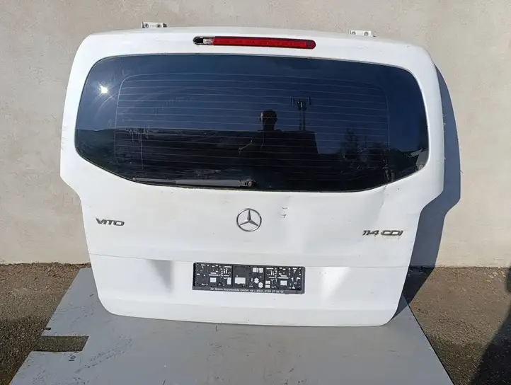 Mercedes-Benz Vito W447 (2014 - ) Крышка багажника — фото 1