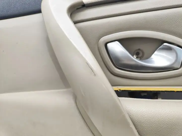 Renault Laguna III (2007 - 2015) 809000402R Обшивка передней двери — фото 6