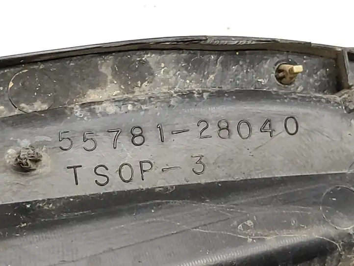 Toyota Previa (XR30, XR40) II (2000 - 2006) 5578128040 Жабо стеклоочистителей — фото 4