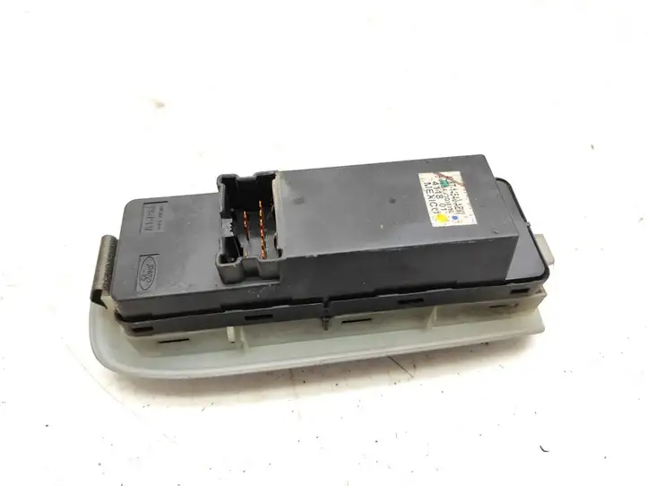 Mazda Tribute (2000 - 2004) 4L8T14540ABW Кнопка стеклоподъемников — фото 5