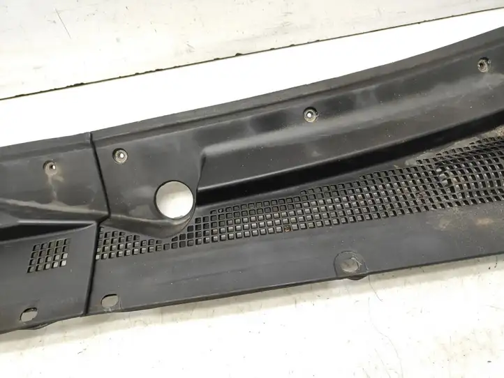 Mazda Tribute (2000 - 2004) YL847802223AKW Жабо стеклоочистителей — фото 2