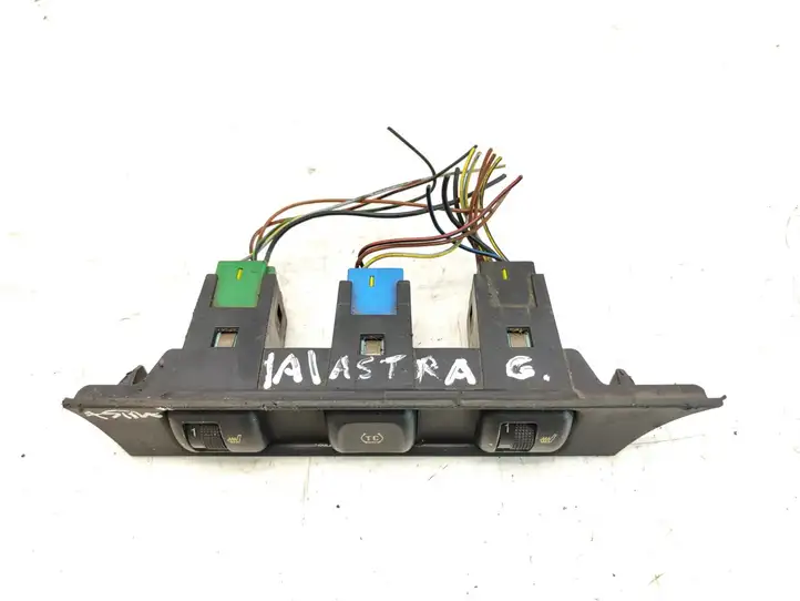 Opel Astra G (1998 - 2004) 90561269 Включатель обогрева — фото 4