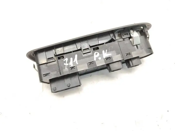 Peugeot 508 (2010 - 2014) 98026364ZD Блок кнопок стеклоподъемников — фото 2