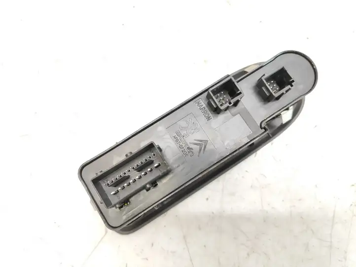 Peugeot 508 (2010 - 2014) 98026364ZD Блок кнопок стеклоподъемников — фото 4
