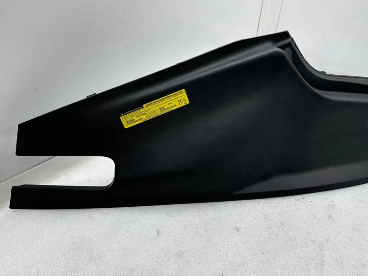 Tesla Model S (2012 - 2016) 100632800E Обшивка бардачка — фото 2