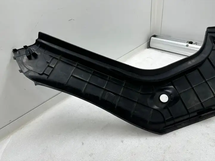 Tesla Model S (2012 - 2016) 100632800E Обшивка бардачка — фото 5