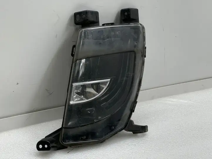 Tesla Model S (2012 - 2016) 102401800A Передняя противотуманная фара — фото 1