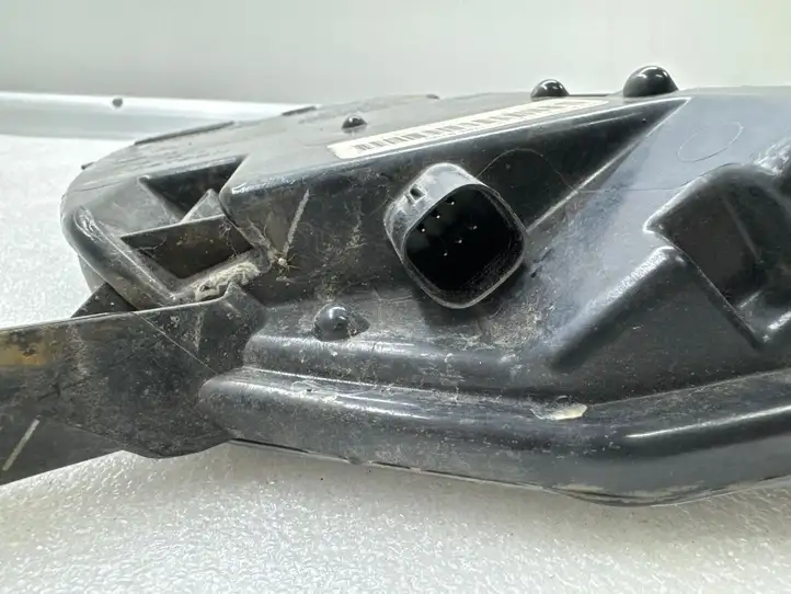 Tesla Model S (2012 - 2016) 102401800A Передняя противотуманная фара — фото 5
