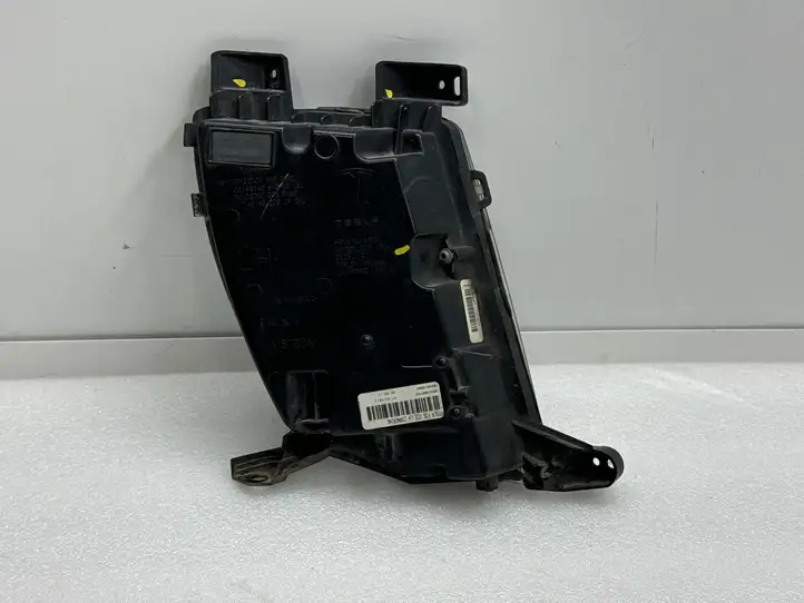 Tesla Model S (2012 - 2016) 102401800A Передняя противотуманная фара — фото 12