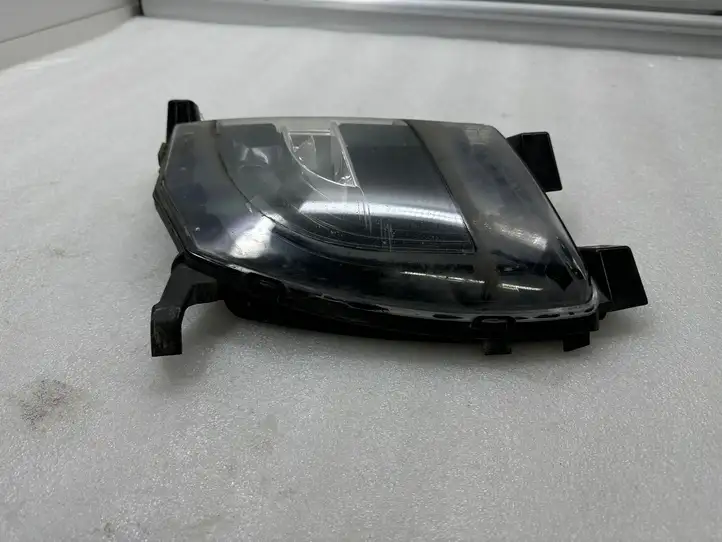 Tesla Model S (2012 - 2016) 102401800A Передняя противотуманная фара — фото 17