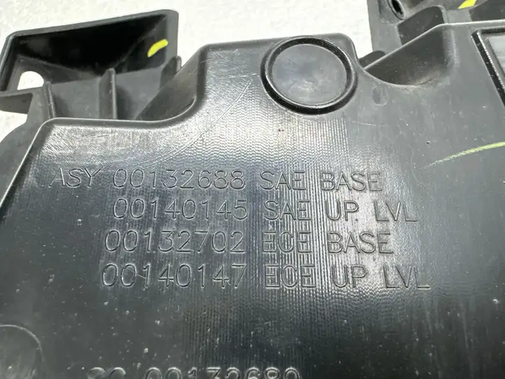 Tesla Model S (2012 - 2016) 102401900A Передняя противотуманная фара — фото 10