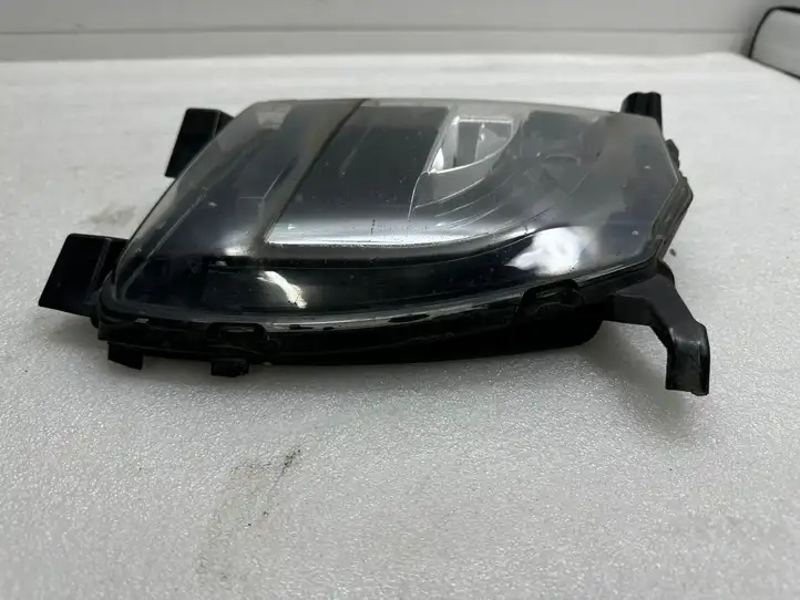 Tesla Model S (2012 - 2016) 102401900A Передняя противотуманная фара — фото 14