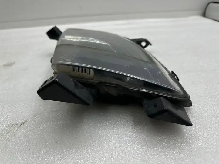 Tesla Model S (2012 - 2016) 102401900A Передняя противотуманная фара — фото 15