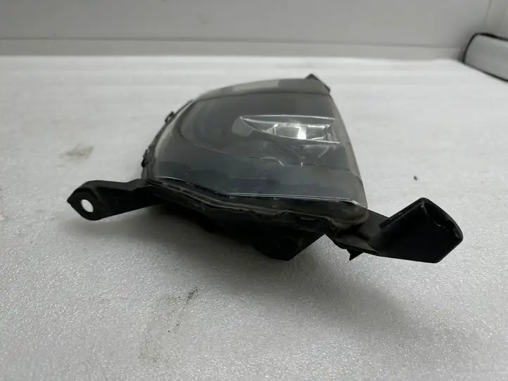 Tesla Model S (2012 - 2016) 102401900A Передняя противотуманная фара — фото 17