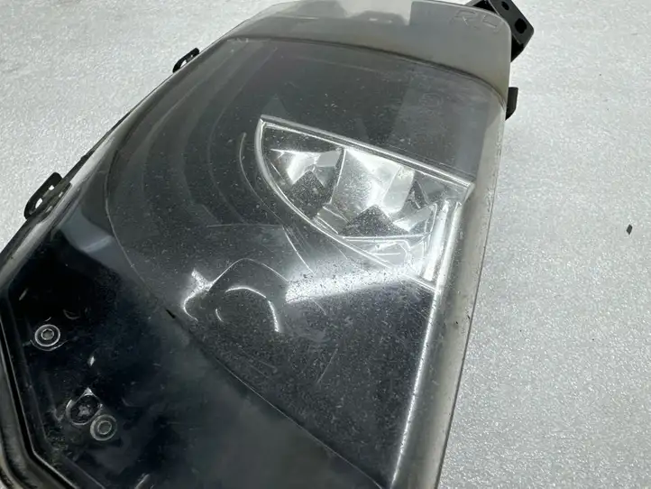 Tesla Model S (2012 - 2016) 102401900A Передняя противотуманная фара — фото 19