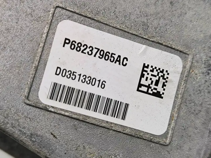 Chrysler Pacifica (2016 - ) 68237965AC Опора двигателя — фото 6