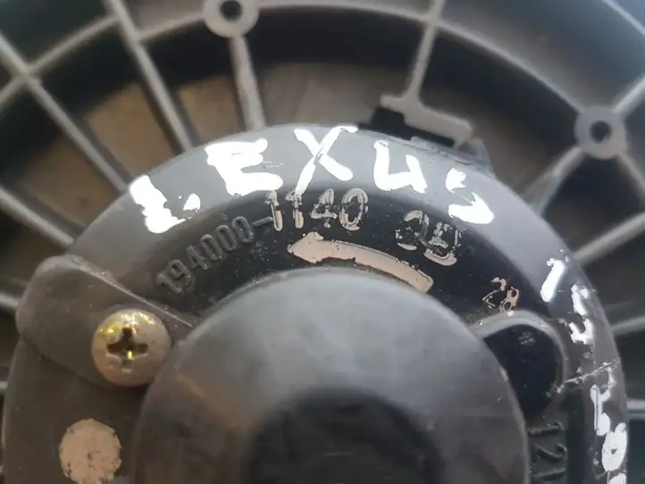 Lexus IS 200-300 (1999 - 2005) 1940001140 Вентилятор печки — фото 2