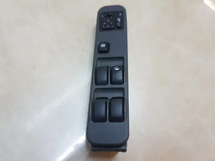 Mitsubishi Pajero Sport I (1996 - 2004) MR551005X1 Блок кнопок стеклоподъемников — фото 1