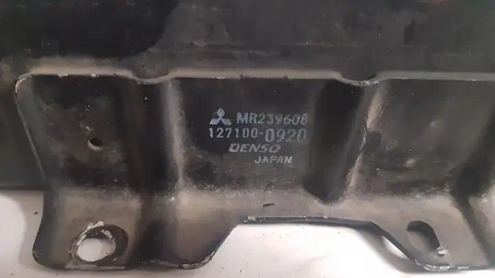 Mitsubishi Pajero Sport I (1996 - 2004) 1271000920 Интеркулер — фото 2