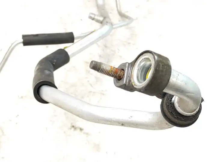 Opel Astra J (2009 - 2012) Трубки и шланги кондиционера — фото 2