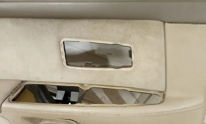 Audi A8 S8 D2 4D (1999 - 2002) 60284460 Прочая отделка задней двери — фото 4