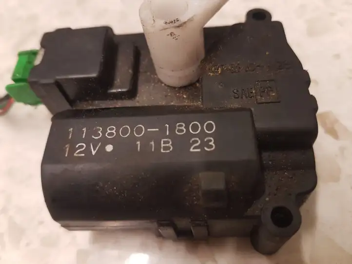 Land Rover Discovery (1998 - 2004) 1138001800 Двигатель задвижки потока воздуха — фото 2