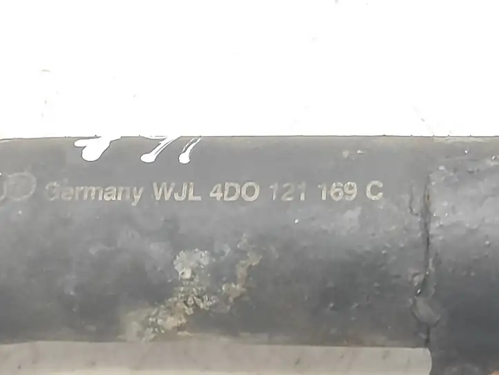 Audi A8 S8 D2 4D (1999 - 2002) 4D0121169C Шланги системы охлаждения — фото 2