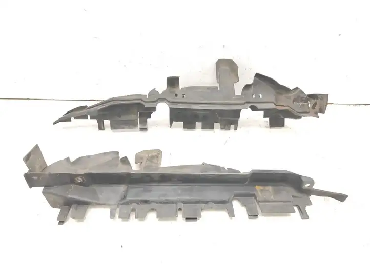 Audi A8 S8 D2 4D (1999 - 2002) 4D0121284C Дефлектор воздуха — фото 1