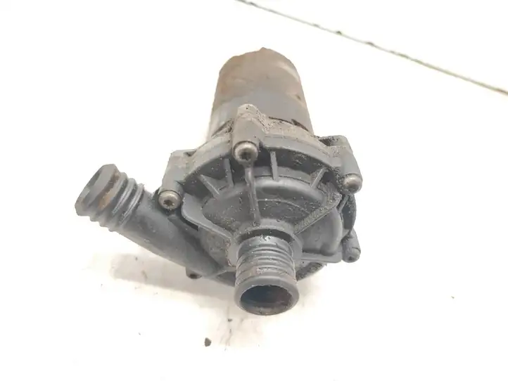 Audi A8 S8 D2 4D (1999 - 2002) 0392022000 Электроциркуляционный насос — фото 6