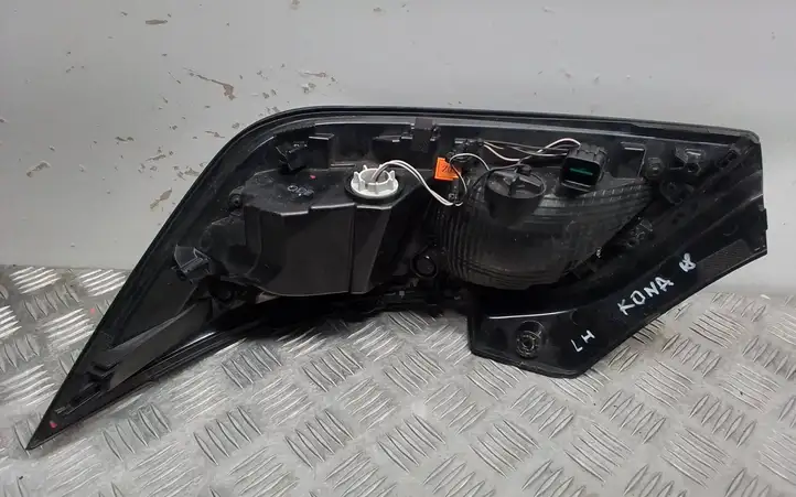 Hyundai Kona I (2017 - 2022) 92405J610 Задний противотуманный фонарь — фото 4