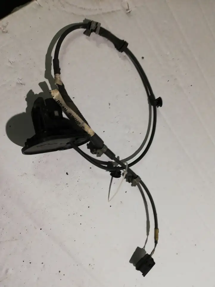 Mazda 3 I (2006 - 2009) BP4N67SH0C Проводка заднего датчика ABS — фото 3