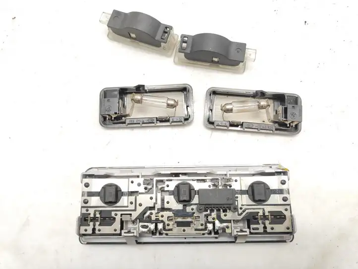 BMW X3 E83 (2003 - 2010) 63316962046 Передняя подсветка — фото 2