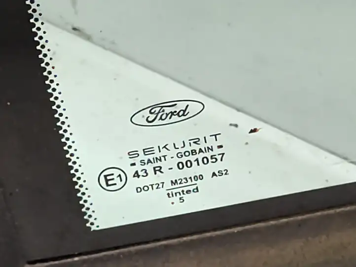 Ford Mondeo Mk III (2000 - 2007) 43R001057 Форточка двери — фото 2