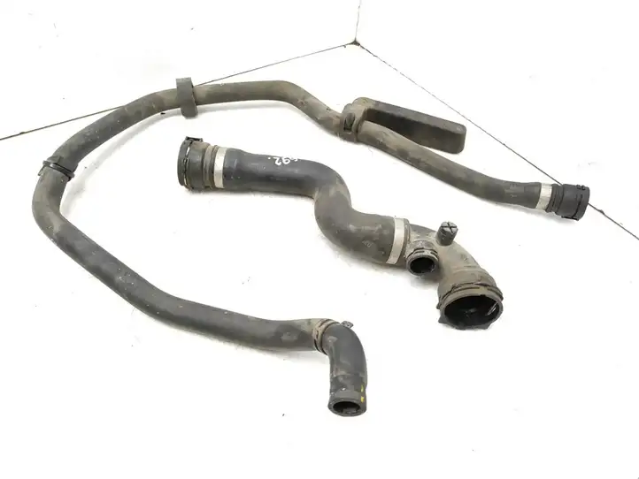 BMW Z4 E85 E86 (2002 - 2008) 13717514870 Шланги системы охлаждения — фото 1