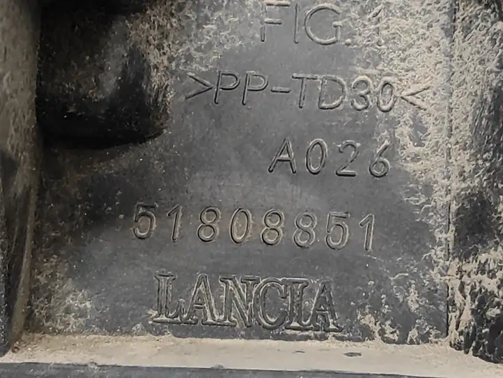Lancia Delta (2008 - 2014) 51808851 Кронштейн заднего бампера — фото 10