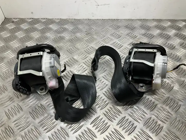 Seat Leon (5F) (2012 - 2019) 7N0857737PO Передний ремень безопасности — фото 1
