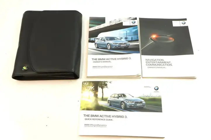 BMW 3 F30 F35 F31 (2012 - 2018) Сервисная книжка — фото 1